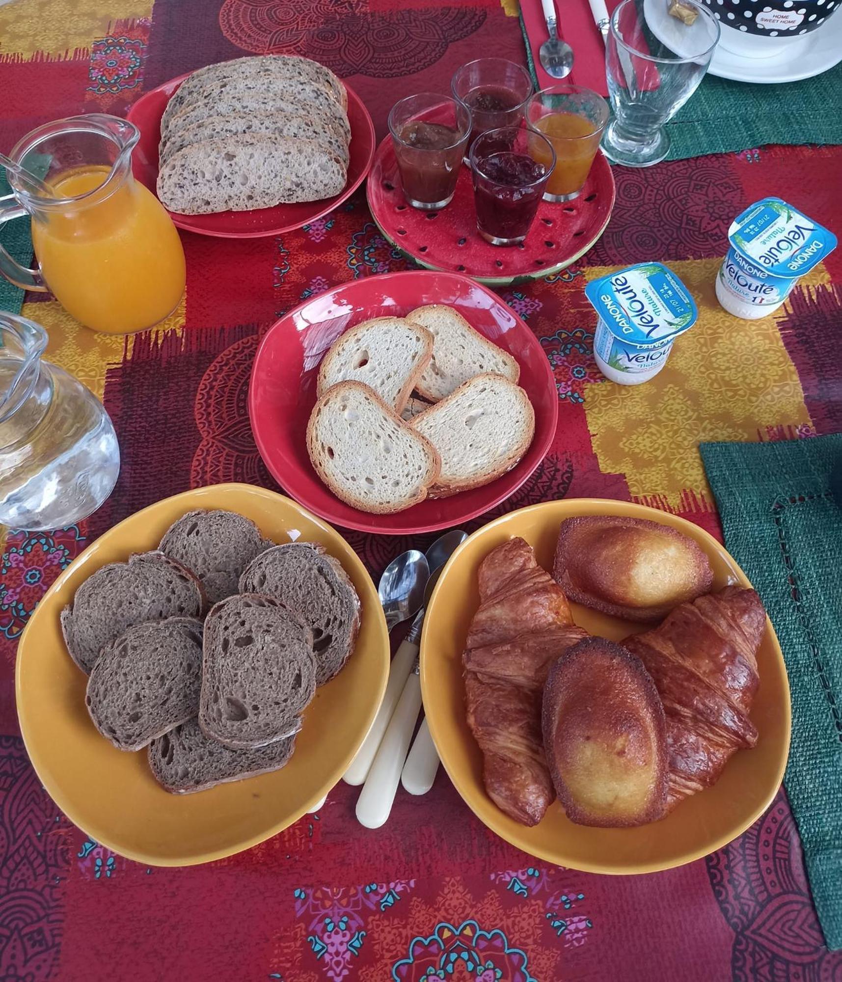 Sabran Le Fer En Ceze Bed & Breakfast エクステリア 写真