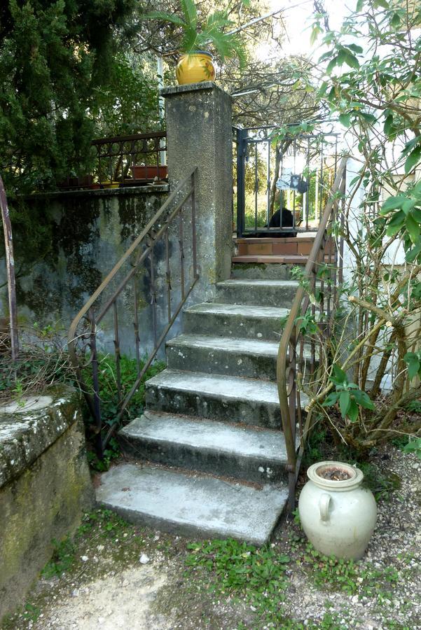 Sabran Le Fer En Ceze Bed & Breakfast エクステリア 写真