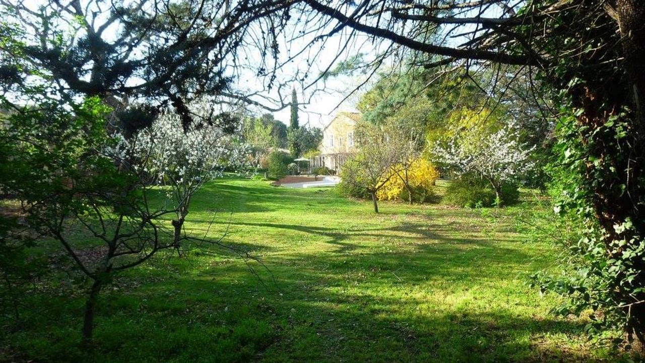 Sabran Le Fer En Ceze Bed & Breakfast エクステリア 写真